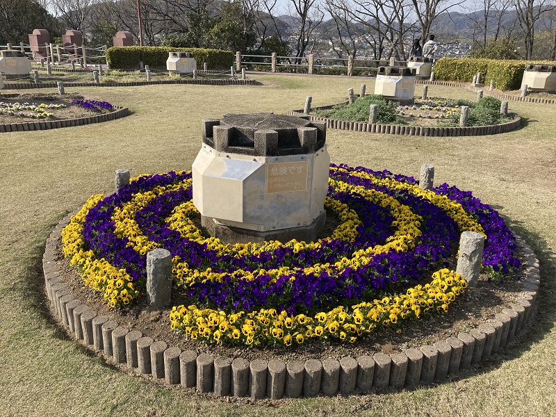 男山配水池公園の花壇