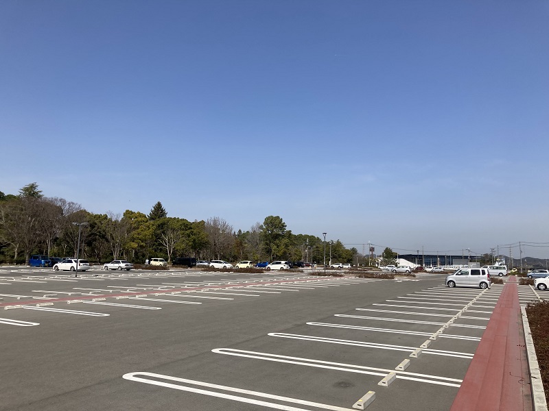 日岡山公園の駐車場
